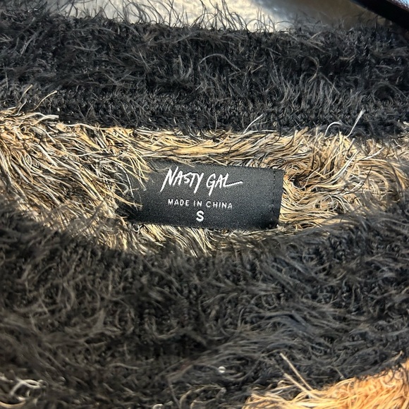 Nasty Gal S EUC furry fuzzy ultra crop Black and Tan Women's Sweater - Picture 4 of 12